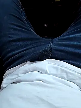 Snapshot of THOMS-90 chatting on January 2025 10:55:01 PM THOMS-90 online show from January 2025 10:55:01 PM