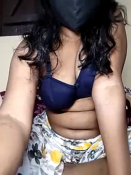 Shivani Tivari online show from November 2025 06:01:02 PM