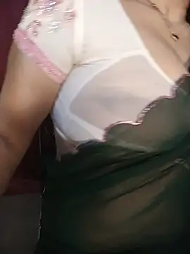 Snapshot of Sneha_gril chatting on July 2026 03:56:01 PM Sneha gril online show from July 2026 03:56:01 PM