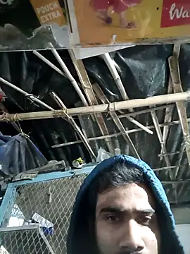 Snapshot of Skinny_Bigass_23 chatting on February 2025 03:58:01 PM Skinny Bigass 23 online show from February 2025 03:58:01 PM