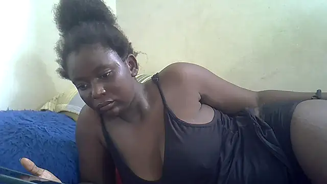 Harrisamor online show from December 2025 04:06:02 AM