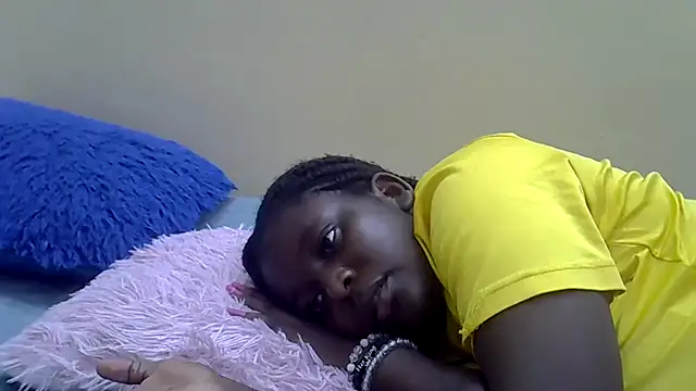 Harrisamor online show from November 2025 01:04:01 PM