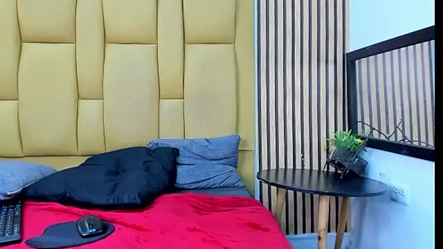 mikeegun online show from January 2025 05:51:02 PM