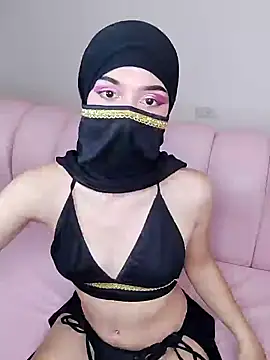 Snapshot of Aaliyah_Salma chatting on January 2025 07:34:02 PM Aaliyah Salma online show from January 2025 07:34:02 PM