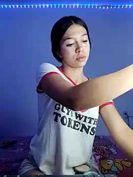 Snapshot of Aaliyah_Salma chatting on March 2025 11:37:02 PM Aaliyah Salma online show from March 2025 11:37:02 PM