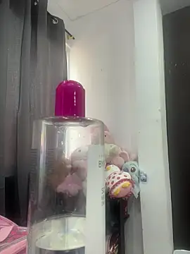 Aaliyah Salma online show from June 2026 04:02:02 PM