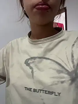 Aaliyah Salma online show from June 2026 07:23:01 PM