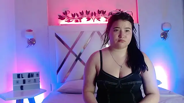 LinaPrinceess online show from December 2024 07:59:02 PM