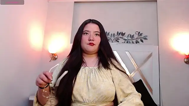 LinaPrinceess online show from December 2024 08:39:01 PM