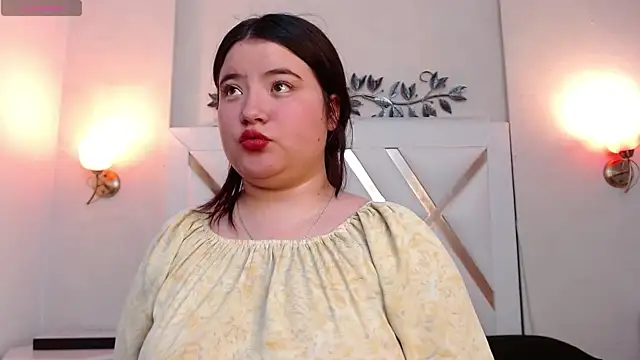 LinaPrinceess online show from December 2024 11:42:01 PM