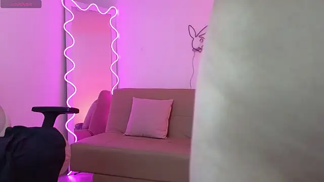 Snapshot of Foxy_tay chatting on December 2024 06:35:01 AM Foxy tay online show from December 2024 06:35:01 AM