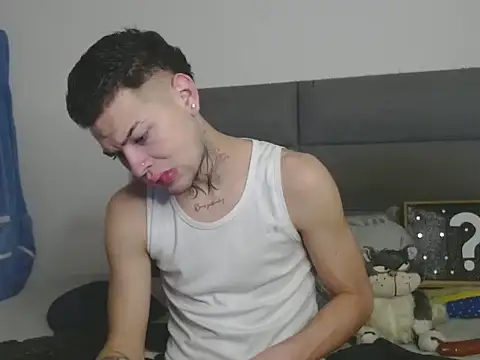 MarceloMilk online show from November 2025 02:12:04 AM