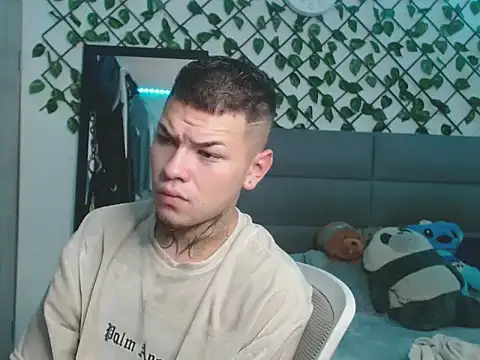 MarceloMilk online show from September 2025 01:55:02 AM