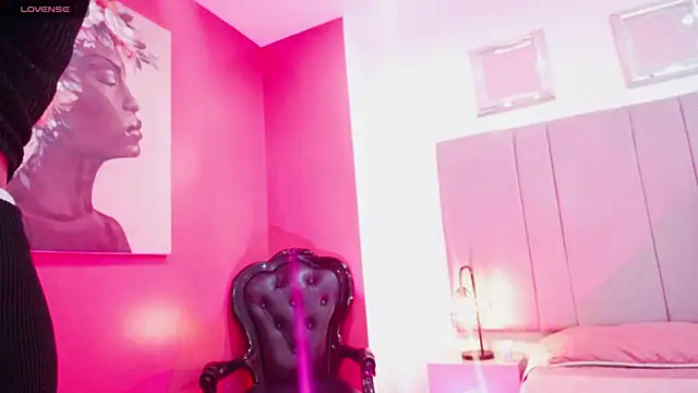 ILENAHEY online show from March 2025 12:17:01 PM