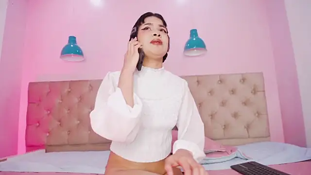 ILENAHEY online show from February 2025 02:49:01 PM