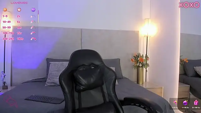 Saori newman online show from April 2026 11:48:02 AM