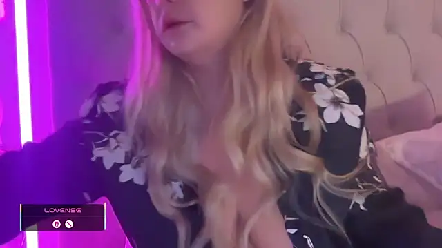blairbella online show from September 2025 05:14:01 AM