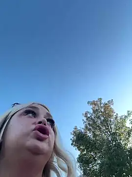 blairbella online show from September 2025 04:44:01 PM