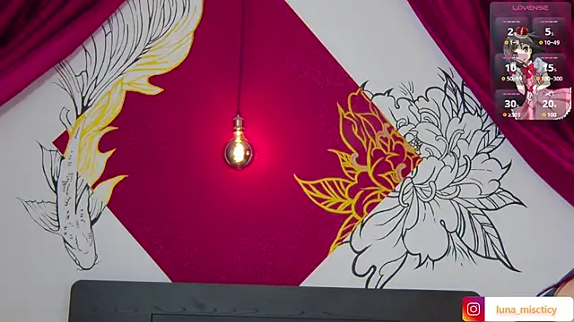 Lunamistyc online show from September 2025 07:35:02 PM