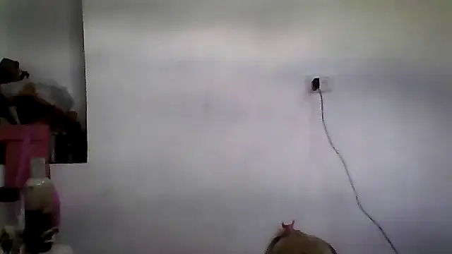 ariana crazzy online show from December 2025 05:00:01 PM