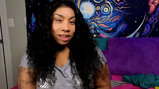 Snapshot of RoxiesObsession chatting on March 2025 02:27:01 AM RoxiesObsession online show from March 2025 02:27:01 AM