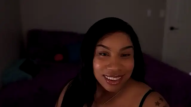 Snapshot of RoxiesObsession chatting on February 2025 05:26:02 PM RoxiesObsession online show from February 2025 05:26:02 PM