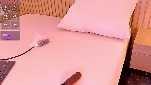 Snapshot of sexy_mich_18 chatting on November 2025 08:13:01 PM sexy mich 18 online show from November 2025 08:13:01 PM