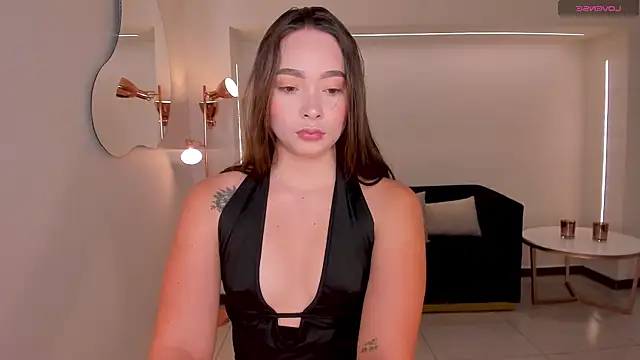 AlinaKravitz online show from May 2026 04:21:02 PM
