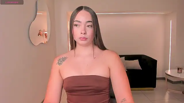 AlinaKravitz online show from May 2026 07:20:02 PM