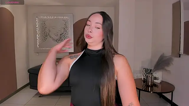 AlinaKravitz online show from April 2026 04:35:02 PM