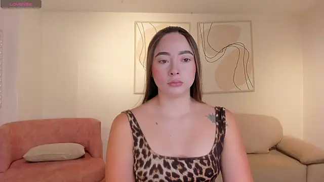 AlinaKravitz online show from May 2026 12:01:01 PM