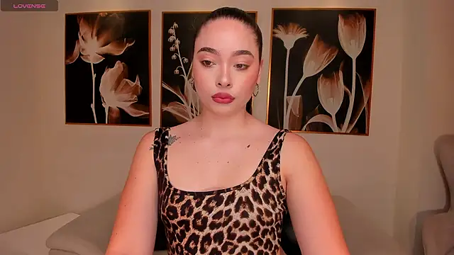 AlinaKravitz online show from February 2026 12:26:01 PM