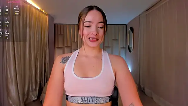 Snapshot of AlinaKravitz chatting on September 2025 11:50:02 AM AlinaKravitz online show from September 2025 11:50:02 AM