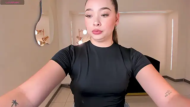 AlinaKravitz online show from March 2026 12:23:01 PM