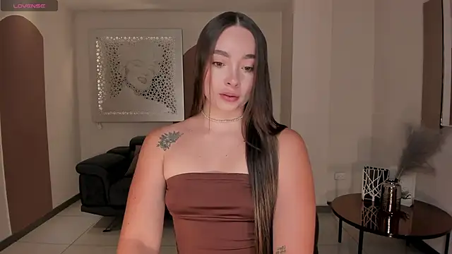 AlinaKravitz online show from April 2026 06:14:02 PM