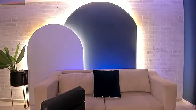 AlinaKravitz online show from February 2026 12:14:01 PM