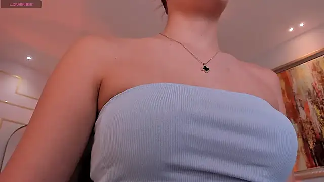 Snapshot of KaiaFerreira chatting on November 2025 12:27:02 PM KaiaFerreira online show from November 2025 12:27:02 PM