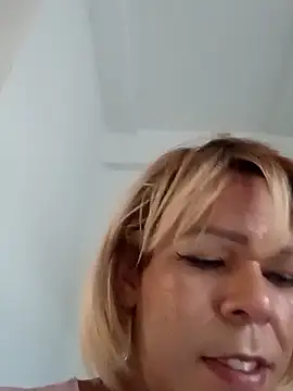 blondebitchlitle online show from October 2025 08:22:02 PM