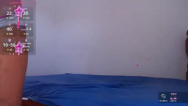 Snapshot of blondebitchlitle chatting on June 2026 01:50:02 PM blondebitchlitle online show from June 2026 01:50:02 PM