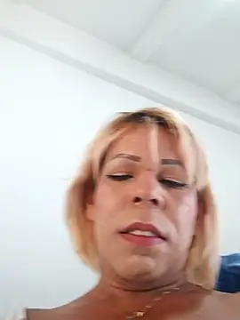 blondebitchlitle online show from October 2025 05:36:02 PM