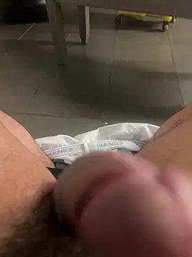 Snapshot of jr91esl chatting on January 2025 07:18:02 AM jr91esl online show from January 2025 07:18:02 AM