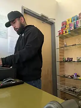 Snapshot of jr91esl chatting on January 2025 05:32:01 PM jr91esl online show from January 2025 05:32:01 PM