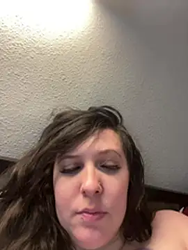 Snapshot of AshNico3 chatting on June 2026 02:01:02 AM AshNico3 online show from June 2026 02:01:02 AM