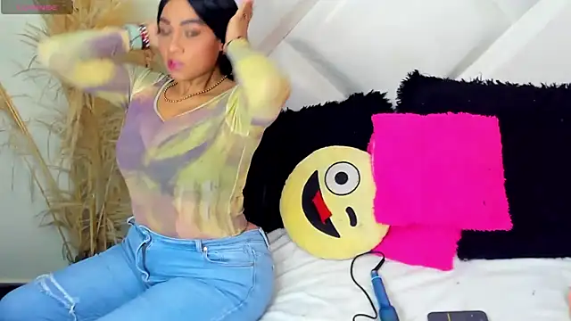 ScarlethNatasha online show from March 2026 12:40:01 AM