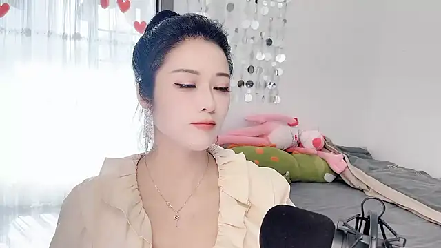 starsqimei online show from November 2025 05:39:02 AM