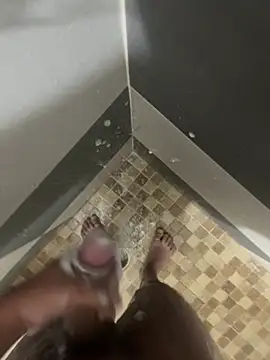 Snapshot of mylovetr1 chatting on January 2025 04:54:02 AM mylovetr1 online show from January 2025 04:54:02 AM