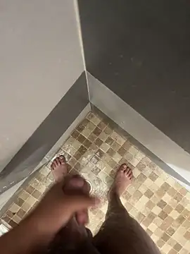 Snapshot of mylovetr1 chatting on September 2025 11:27:02 PM mylovetr1 online show from September 2025 11:27:02 PM