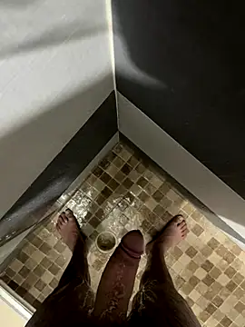 Snapshot of mylovetr1 chatting on October 2025 09:11:02 PM mylovetr1 online show from October 2025 09:11:02 PM