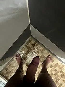 Snapshot of mylovetr1 chatting on October 2025 12:23:02 AM mylovetr1 online show from October 2025 12:23:02 AM