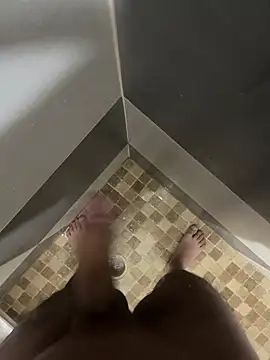 Snapshot of mylovetr1 chatting on March 2025 07:02:01 AM mylovetr1 online show from March 2025 07:02:01 AM